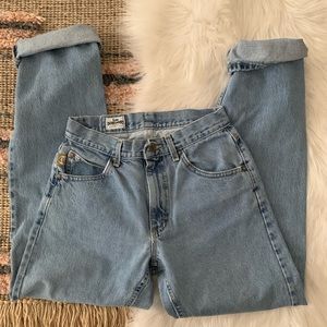Vtg Retro 90’s Lee High Rise Straight Leg size 28